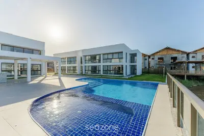 Image de Modern and Sophisticated Apartments Near the Beach in Marau Vll