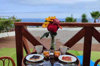 Image de Ocean views, large garden and private parking, 10min from San Marco Beach.