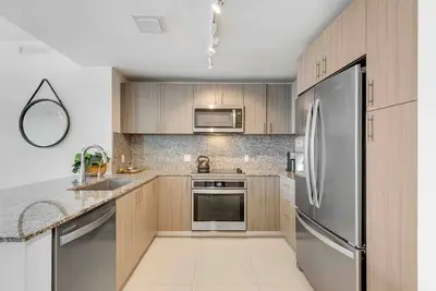 Image de 1br Luxury Stay | Downtown Doral's Best Location