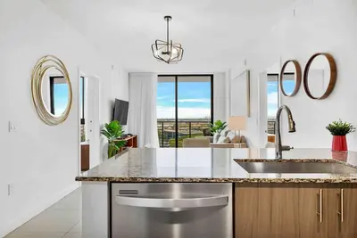 Image de Modern & Stylish 2-Bedrooms in Luxury Dt Doral