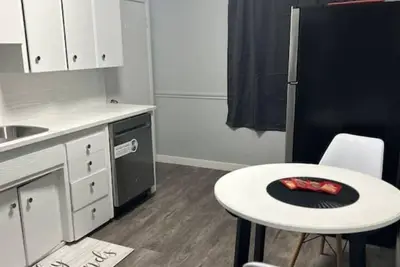 Image de Cute Highland Park Entire Unit B