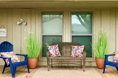 Image de Stylish 3br Getaway - Serenity on Crater Lake Ct