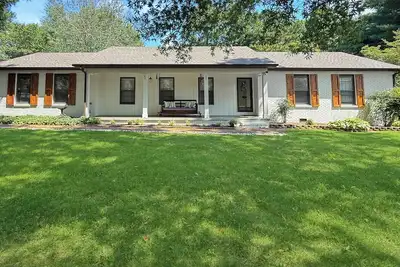 Image de 3-Br 8 Guests Modern Ranch on 1/2 acre