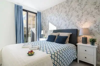 Image de HostWise - 3 Cozy Flats with Private Patios, Porto