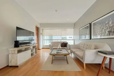 Image de geko | Sailor Flat_ 2br in Barranco w/ocean view