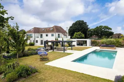 Image de Luxury 8-Bed Retreat w/ Pool, Gym & Tennis