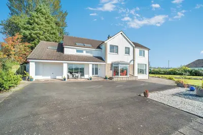 Image de 5 chambres à coucher à Dumfries