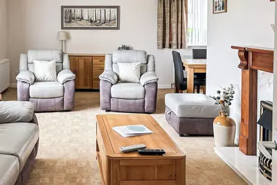 Image de 3 chambres à coucher à Kirkwall