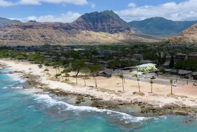 Image de New Listing Oceanfront Home + Boards + Beach Gear