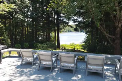 Image de 4-bedroom Lake Front House in Quntisential Private Vermont Setting