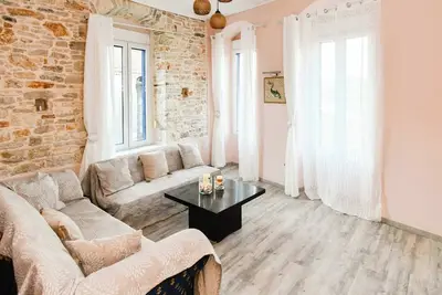 Image de Charming Samos Escape with a Jacuzzi and a Balcony