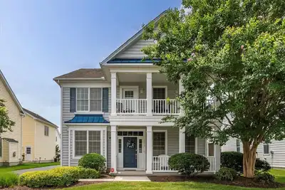 Image de Four Bedroom Home in Amenity Filled Community