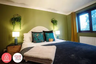 Image de Cambridge | 7 Bedrooms | Free Parking