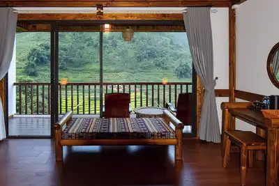Image de 4-bedroom resort in terrific Lao Cai with WiFi, Ac