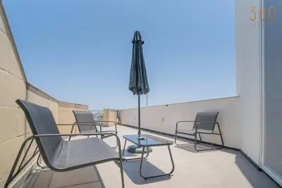 Image de Beautiful 4br penthouse with large terrace w/Wifi