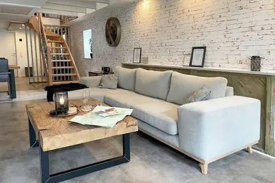 Image de Lüttjet Huus Summary: