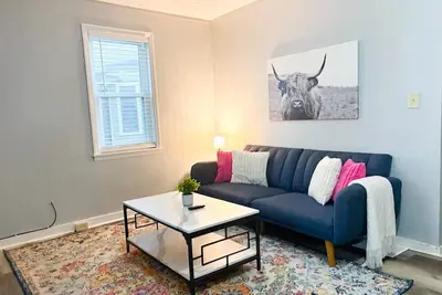 Image de Cozy Urban Escape. Piqua, Ohio