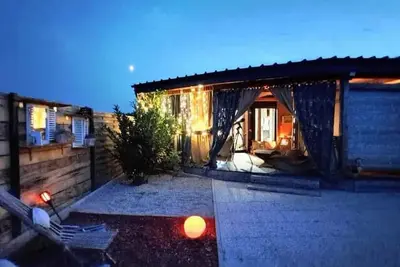 Image de Mobile Home Cabana with HotTube&Sauna