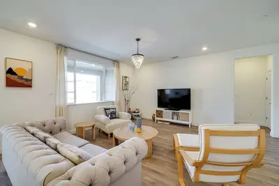 Image de 4 Mi to San Joaquin River: Manteca Home w/ Patio!