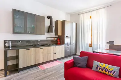 Image de GuestHost - Charming 70 sqm flat, ideal for 3 people, located on the first floor of a building without a lift. The property is located in the Gavinana district, south-east of the center of Florence, along the left bank of the Arno. The area is full of ser