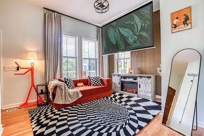 Image de The Fun House: Parking - 2 King Bed, Massage Chair