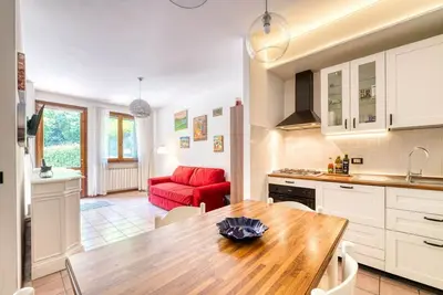 Image de GuestHost - Bright Apartment with garden