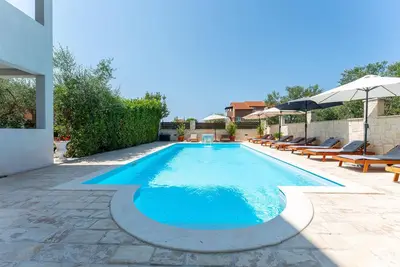 Image de Bel appartement de 2 chambres à.