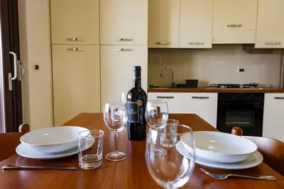 Image de GuestHost - Bright Apartment with Terrace