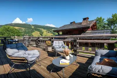 Image de Chalet Snow Love - Sauna et jardin près du centre de Megève - Ovo Network