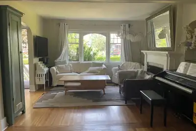 Image de Character home away home in kitsilano