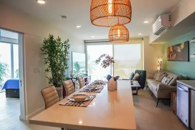 Image de 2 Bedroom Beachfront Luxury at Pacific Point