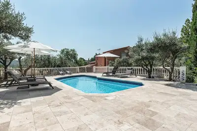 Image de Apartment in villa with pool