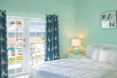 Three Bedroom Suite at Grassy Flats Conch House