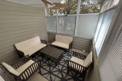 Image de Cozy Townhouse for perfect beach getaway