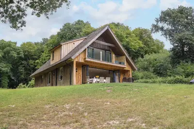 Image de Lakeside Lodge, family friendly, with a garden in Burwash