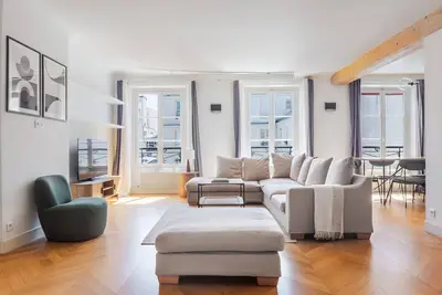 Image de Blueground | Porte-Saint-Denis, view, nr Gare du Nord