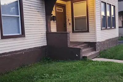 Image de Clean 2-bedroom apartment with WiFi, located on the northwest side of Rockford.