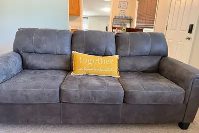 Image de Happy Hazel-King Suite • Game Room • Fire Pit • Pet Friendly • Spacious Yard • Boise