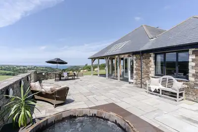 Image de Oakfield -  a price managed that sleeps 6 guests  in 3 bedrooms