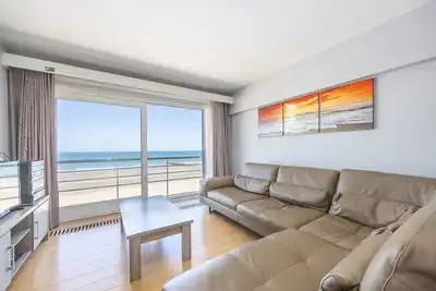 Image de Appartement avec vue sur la mer et parking