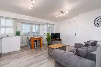 Image de Contemporary 3 Bedroom Apartment near Chesterfield