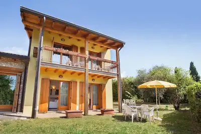 Image de Casa Flora-Large apartment in Garda, Casa Flora - Grande appartamento a Garda