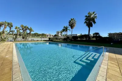 Image de Quarteira Stylish 3 With Pool by Homing