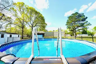 Image de 4bd | 3bth | Pool | HotTub | Games |5Miles to I-95