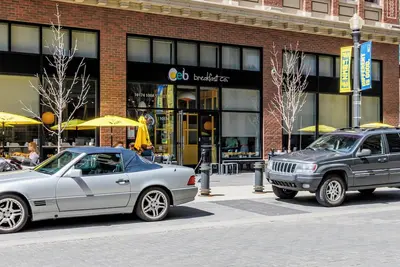 Image de Furnished to Impress—Steps from Everything, Bring Your Pets!