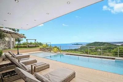 Image de Heated Pool & Gym Villa | Ocean Views & Concierge