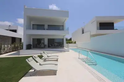 Image de Casa Unoequis-Luxury villa for up to 20 pax with pool near the beach