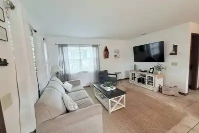 Image de Charming 2-bedroom cottage on a Lake Resort in Salt Springs