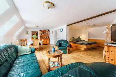 Image de MittenDrin Summary:<br>C