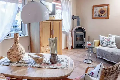 Image de Ferienhaus Mandelhaus 1 mit Boddenblick - Natur & Entspannung in Saal